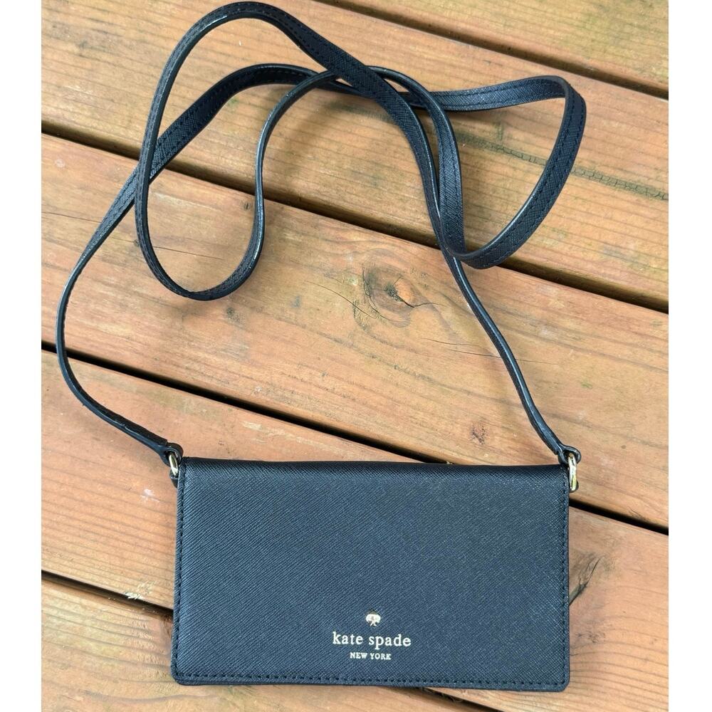 Kate Spade Black Leather Crossbody Phone Wallet – – Excellent Condition